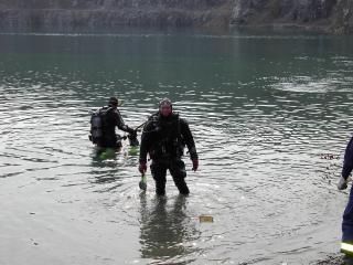 J&ouml;rg B. und Gerd D. im Wasser