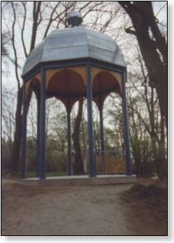 pavillon.jpg (22086 Byte)